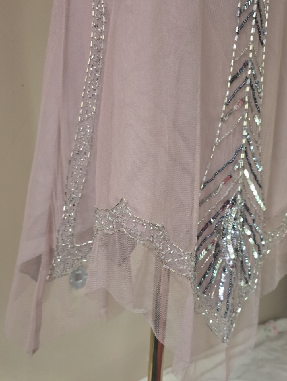 Wet Seal Mauve Asymmetrical Sequin Hem Skirt - Picture 12 of 12